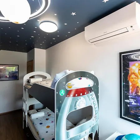 Park Apartman Sarrod Exterior photo