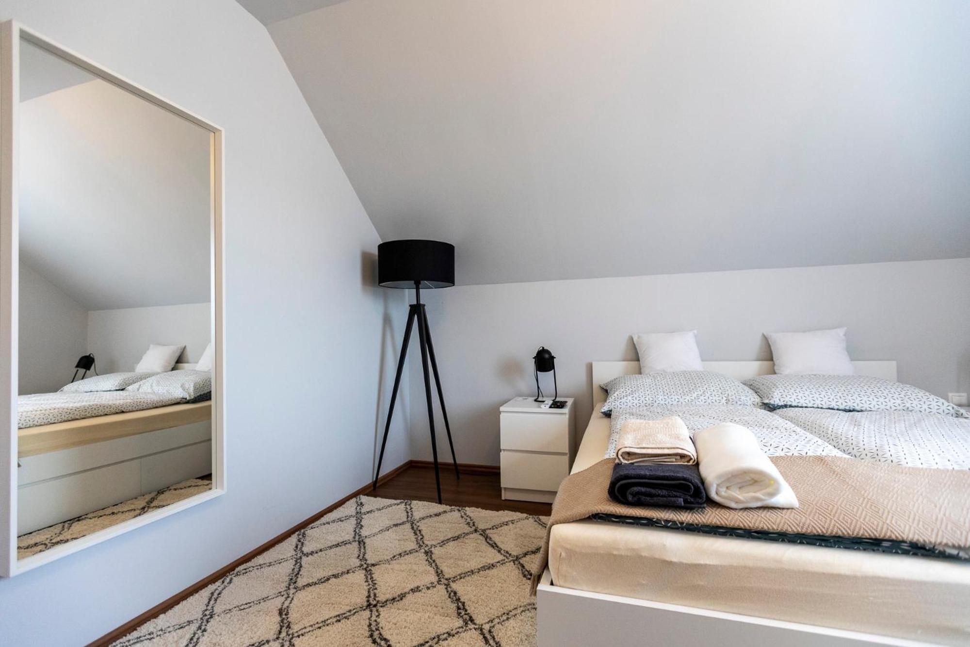 Park Apartment Sarrod